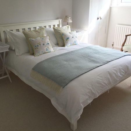 Stapehill Lodge B&B Hampreston Экстерьер фото