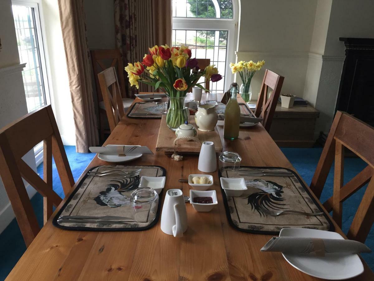 Stapehill Lodge B&B Hampreston Экстерьер фото