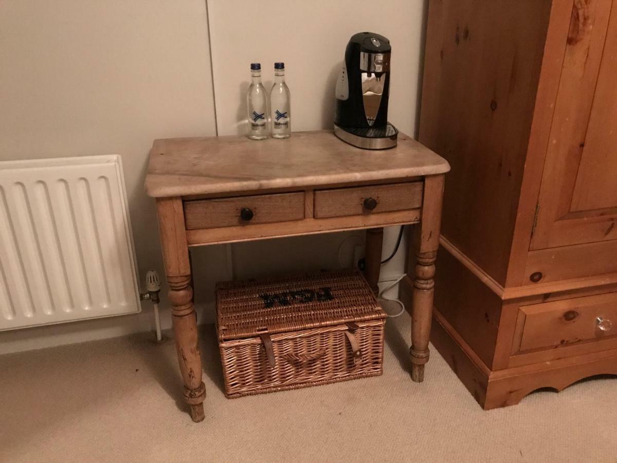 Stapehill Lodge B&B Hampreston Экстерьер фото